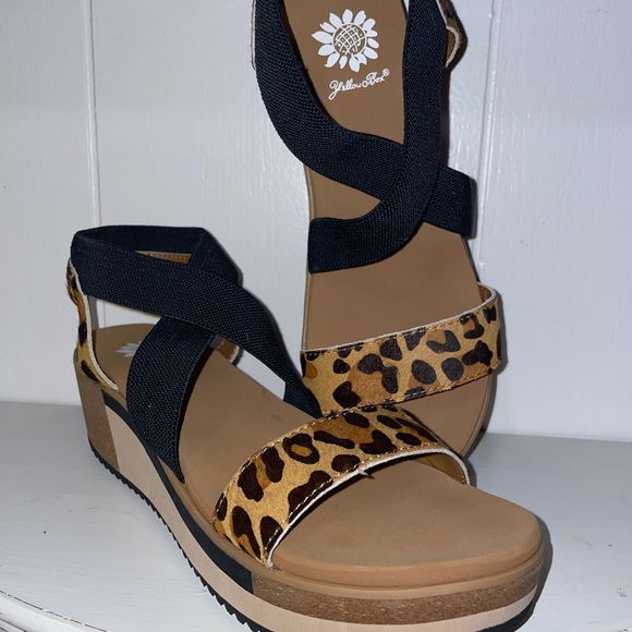 {Yellowbox} Janalee Leopard Wedge Sandals - Picture 2 of 16